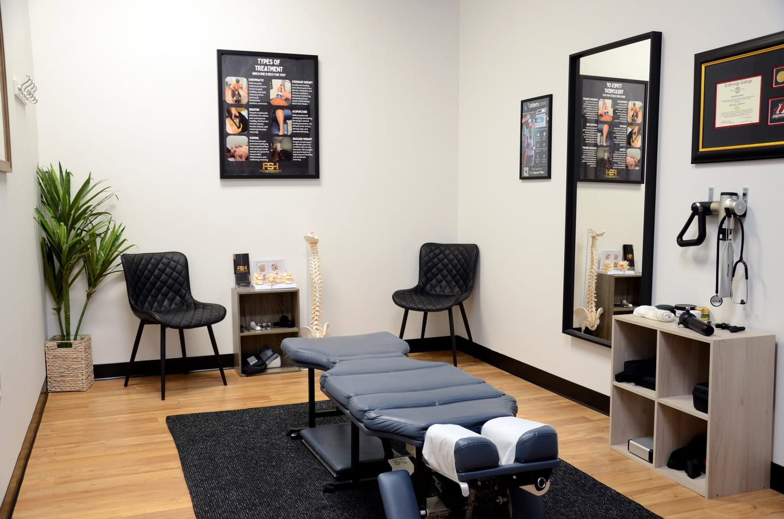 Chiropractic adjusting room at Full Swing Healthcare in Jacksonville, FL